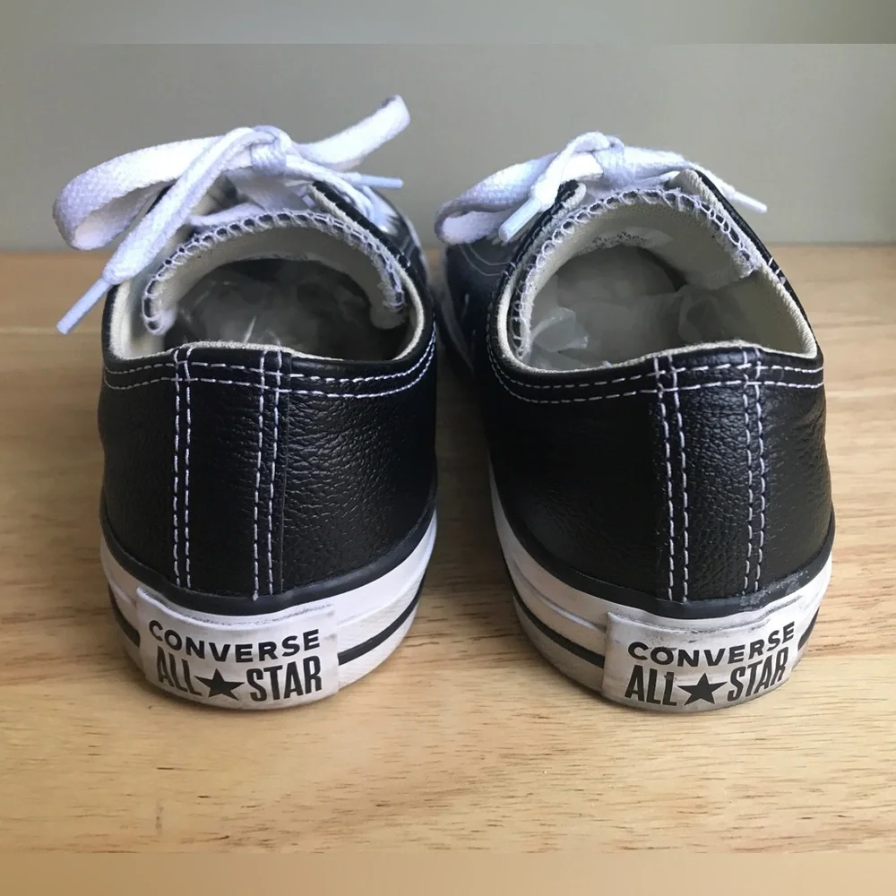 Converse Chuck Taylor All Star Leather Size: US Mens 4.5 Wo’s 6.5 EUR 37